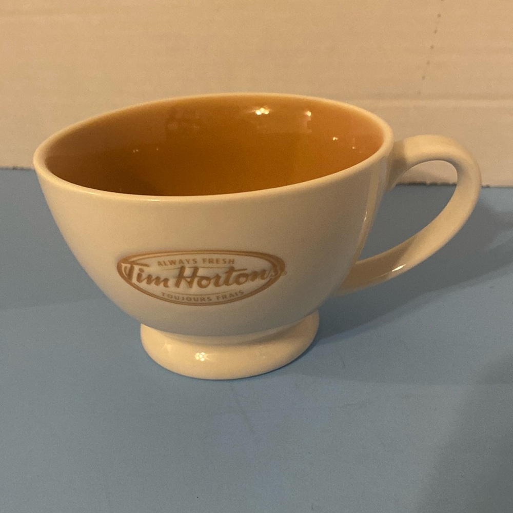 Excellent Condition Tim Horton Tea Cup